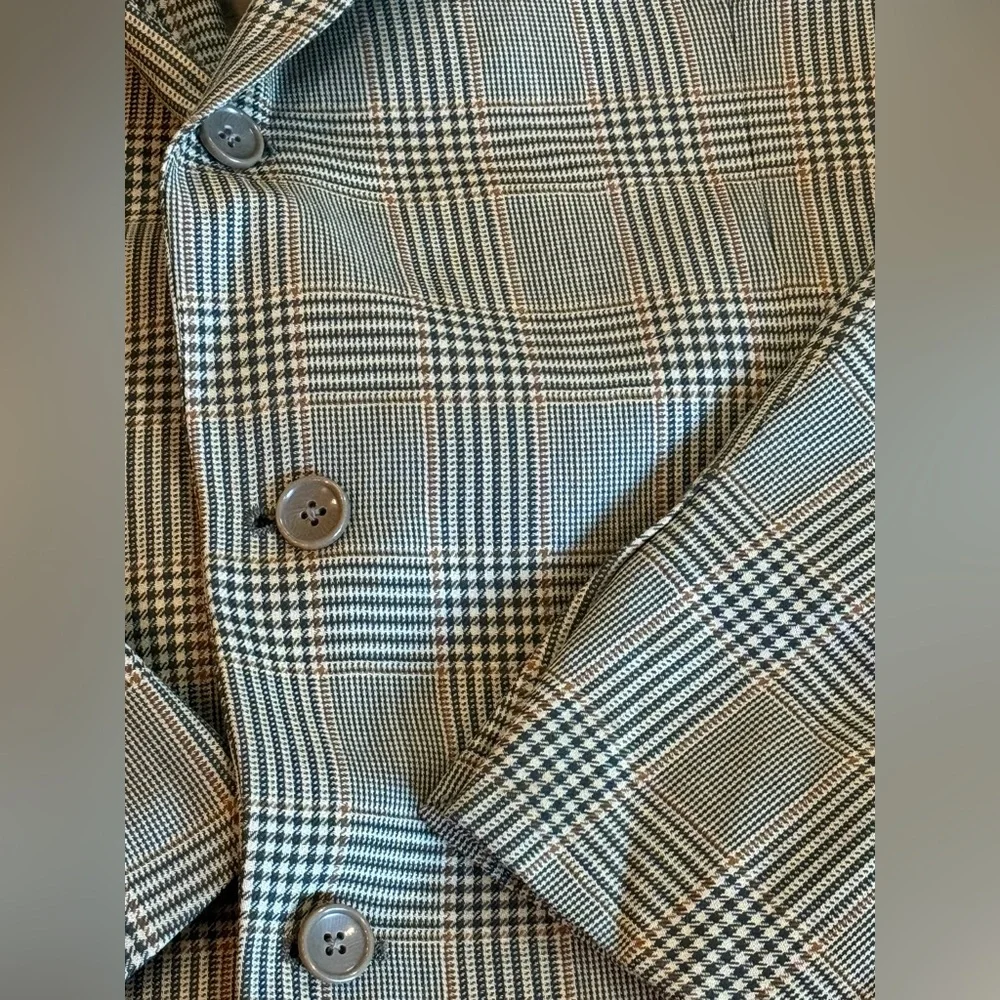 Valentino. Men’s Wool Checked Blazer. 42L.